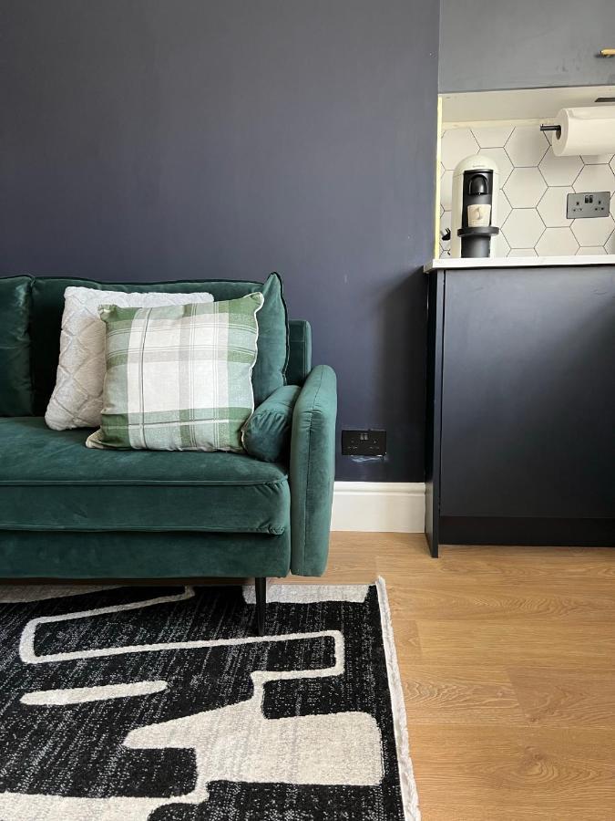 Luxury 1 Bed Flat In Close To The Sea- Soho House Style Apartment